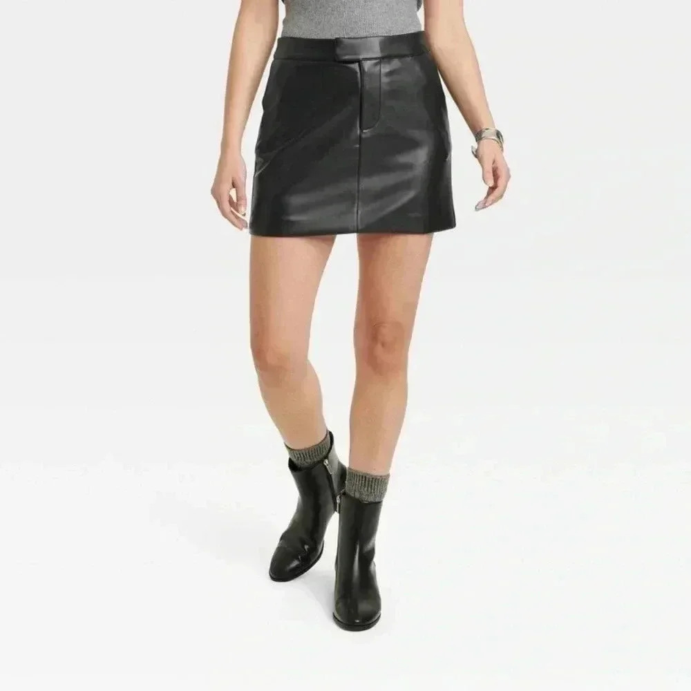 A New Day Faux Leather Mini Skirt Black Dark Romantic Academia Size M NWT - Picture 7 of 7